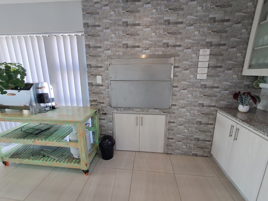 3 Bedroom Property for Sale in Avonddans Western Cape